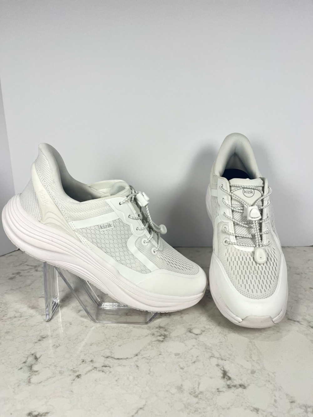 NEW !Kizik London Casual White Slip-On Performance Sneakers for Women